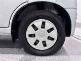 タイヤサイズは(145/80R12)でキャップ付きスチールです!