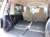 お車選びをお楽しみ頂けるよう、在庫車の展示スペースを十分に確保しております。