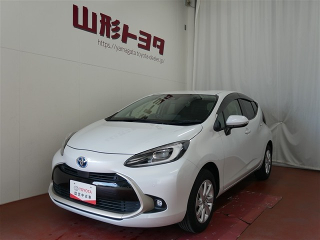 アクア  1.5 Z E-Four 4WD