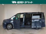 両側パワースライドドア付きだから、狭い駐車スペースなどでの 乗り降りラクラク!小さなお子さまのいるご家庭には嬉しい装備。