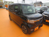 右前からの画像です!お車の事でしたらお任せ下さい!