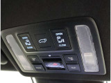 両側電動スライドドアのスイッチ付です。車内からもスイッチひとつで楽にドアの開閉が可能です。電動なので開閉時に力を使う必要がなく、半ドアになることもありません!