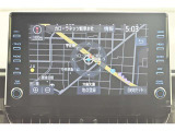 ディスプレイオーディオです。最近のナビはスマホと繋いで使用する方が増えましたね!