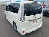 当店では軽自動車から普通車まで幅広くオールメーカーの車種・色・グレードを豊富に揃えております。
