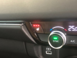 【シートヒーター】スイッチを押せば、座面と背もたれで体を温めてくれます♪