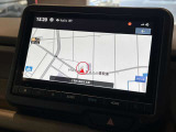 8インチディーラーオプションナビとなっております。インターナビも対応しているので日本全国おでかけすることができます!