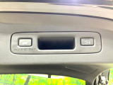 【パワーバックドア】スマートキーや運転席のボタンを押すだけでリアゲートが自動で開閉します!荷物を持っている時や、高い位置にあるバックドアを閉める際に便利な機能です♪