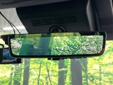 【デジタルインナーミラー】後席の大きな荷物や同乗者で後方が確認しづらい時でも安心!カメラが撮影した車両後方の映像をルームミラー内に表示。クリアな視界で状況の確認が可能です!