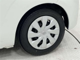 タイヤサイズは175/65R15!残り溝は5ミリ程度です!