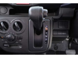 CVT(無段変速機)を採用しています!走行シーンにマッチした変速比で快適ドライブが出来ます♪