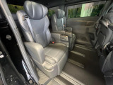 ドライバーによって運転しやすいポジションは異なり、あの車はどうなのか不安なこともありますよね。気になるお車は店頭で乗り込んでご確認いただけます♪