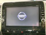 【純正9型ナビ】人気の純正ナビを装備しております。ナビの使いやすさはもちろん、オーディオ機能も充実!キャンプや旅行はもちろん、通勤や買い物など普段のドライブも楽しくなるはず♪