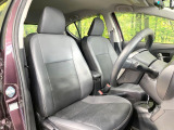 運転席シート廻りは使用感も少なく、良好な状態となっています。前オーナー様が丁寧に使っていたことがよくわかりますね。