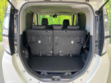 普段のお買い物や通勤、送迎等に十分な荷室スペースを確保しております。セカンドシートを倒すと、大きな荷物の積載も可能です♪