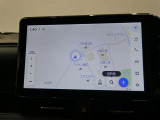 ディスプレイオーディオ搭載 ナビとしての機能はもちろん、お手持ちのスマホと連携しスマホ内の音楽を聴いたり、メッセージの受信等色々な事が出来ます
