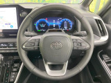 インテリアに合わせたデザインのステアリングは、運転される方のことも考え、運転しやすい形状、大きさです。是非一度、実際に触ってお確かめください。