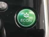 ★ECONスイッチ★ エコドライブを加速しよう!スイッチをONにすると、運転の仕方によるロスを抑え込み燃費をよくするようクルマが頑張ります(*^ー^*)燃費向上にチャレンジ♪