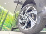 【純正15インチアルミホイール】外観にマッチした純正アルミホイールを装着しております。各種社外アルミホイールや、スタッドレスタイヤも取扱いしております。是非ご相談ください♪