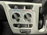 今お乗りのお車の価値が気になる方は、お気軽にお声がけください。査定士の資格を持ったスタッフが、丁寧に査定いたします