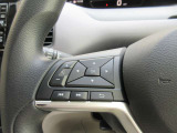 運転中に便利なステアリングスイッチ装備