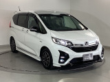 ドアミラーにLEDウインカーがついているので、周囲にアピールできますね。