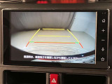 ディスプレイオーディオやカーナビは、現代のドライブにおいて欠かせない装備のひとつです。初めての場所でも迷いにくく、快適なルート案内で運転をサポートします。移動中のエンターテインメント性も高まります。