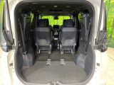 普段のお買い物や通勤、送迎等に十分な荷室スペースを確保しております。セカンドシートを倒すと、大きな荷物の積載も可能です♪