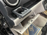 ダッシュボード周辺画像です。小物を置くのに便利な収納スペースです(^^♪
