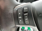 ステアリング左側にはオーディオコントロールスイッチがございます。