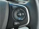 ◆アダプティブクルーズコントロール◆予め設定した車速内でクルマが自動的に加減速。前走車との適切な車間距離を維持しながら追従走行します。【LKAS】車線維持支援システムでステアリング操作を支援。
