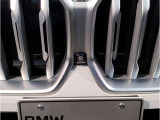 【キドニーグリル】BMWは約90年もの間、ほぼ全ての車両にひと目でBMWだと分かるこの特徴的なフロントグリルが備えられ、デザイン・アイコンとして親しまれてきました。