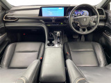 クラウンスポーツ 2.5 Z E-Four 4WD 本革シート