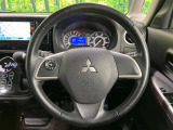 【純正革巻きステアリング】上質な革を使用することで、手にしっかり馴染みとても運転しやすいハンドルです♪