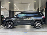 Jeepらしいホイールアーチが台形のデザインになり、ここを見てもJeepとすぐ分かります!