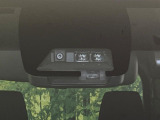 【トヨタセーフティセンス】走行中に前方の車両等を認識し、衝突しそうな時は警報とブレーキで衝突回避と被害軽減をアシスト。より安全にドライブをお楽しみいただけます。