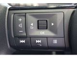 手元でナビの音量調整等が出来るのでナビの操作によるわき見運転を防止することが出来ます。