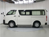 レジアスエース 2.8 DX ロング ディーゼル 4WD 