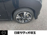 純正アルミホイール装着