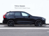 XC60 Black Editionは、静かに、そして力強く道を切りひらくあなたのための一台です。