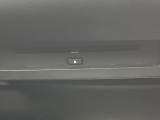 【CD/DVDデッキ】オプションのCD/DVDデッキを搭載。ディスプレイオーディオでエンタメをお楽しみいただけます。