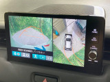 【マルチビューカメラシステム】専用のカメラにより、上から見下ろしたような視点で360度クルマの周囲を確認することができます☆死角部分も確認しやすく、狭い場所での切り返しや駐車もスムーズに行えます。