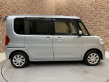 ■充実のアフターサービス■ 車の販売はもちろん、自社整備工場・自社鈑金工場・オイル交換&点検専門店舗を完備しておりますので納車後もお客様のカーライフをトータルでサポートいたします。