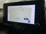8インチのディスプレイオーディオ装着です。スマホとの通信で様々なサービスが楽しめます。TV視聴にも対応しています。