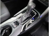 電動パーキング&オートブレーキホールド機能付きです!シフトレバーも操作しやすいです♪