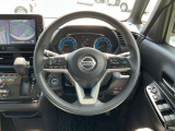 ちょうどいい大きさのハンドルです♪スイスイ運転できますよ♪