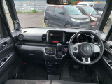 ☆内外装クリーニング☆車の隅々まで徹底的にクリーニングを行っておりますので内外装ともに綺麗な状態でご納車いたします!