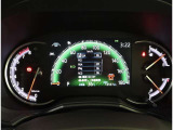 カラーヘッドアップディスプレイ付き。少ない視線移動で情報を確認できるので、運転の疲労軽減に繋がりますよ♪