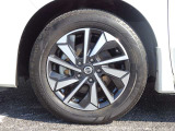 【タイヤ】 【純正16インチアルミホイール】《195/60R16》専用のアルミなのでお車のイメージぴったりですね!