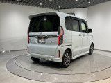 自動車保険・JAFも取り扱っております。また、お客様のご希望で保証延長(有償・一部の車種では取り扱いできません)もご準備しております。