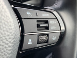 ■アダプティブクルーズコントロール(ACC)■前走車との車間距離を維持しながら、設定した車速内で自動的に加減速の支援を行います。高速道路や長距離運転の際に便利な機能です!